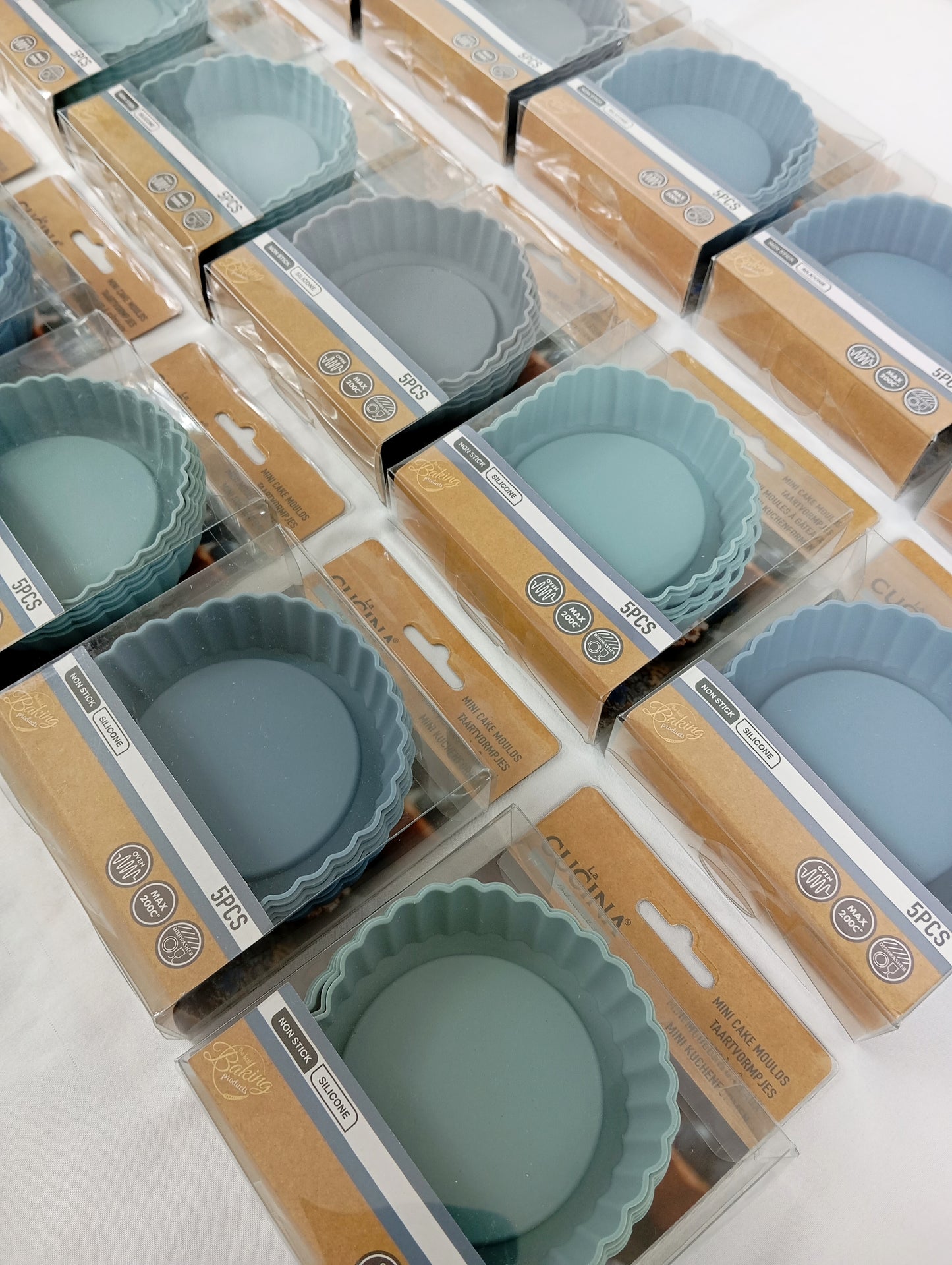 Lot de 18 Boites de 5 Moules silicone tartelette ( 1 euro / pcs )