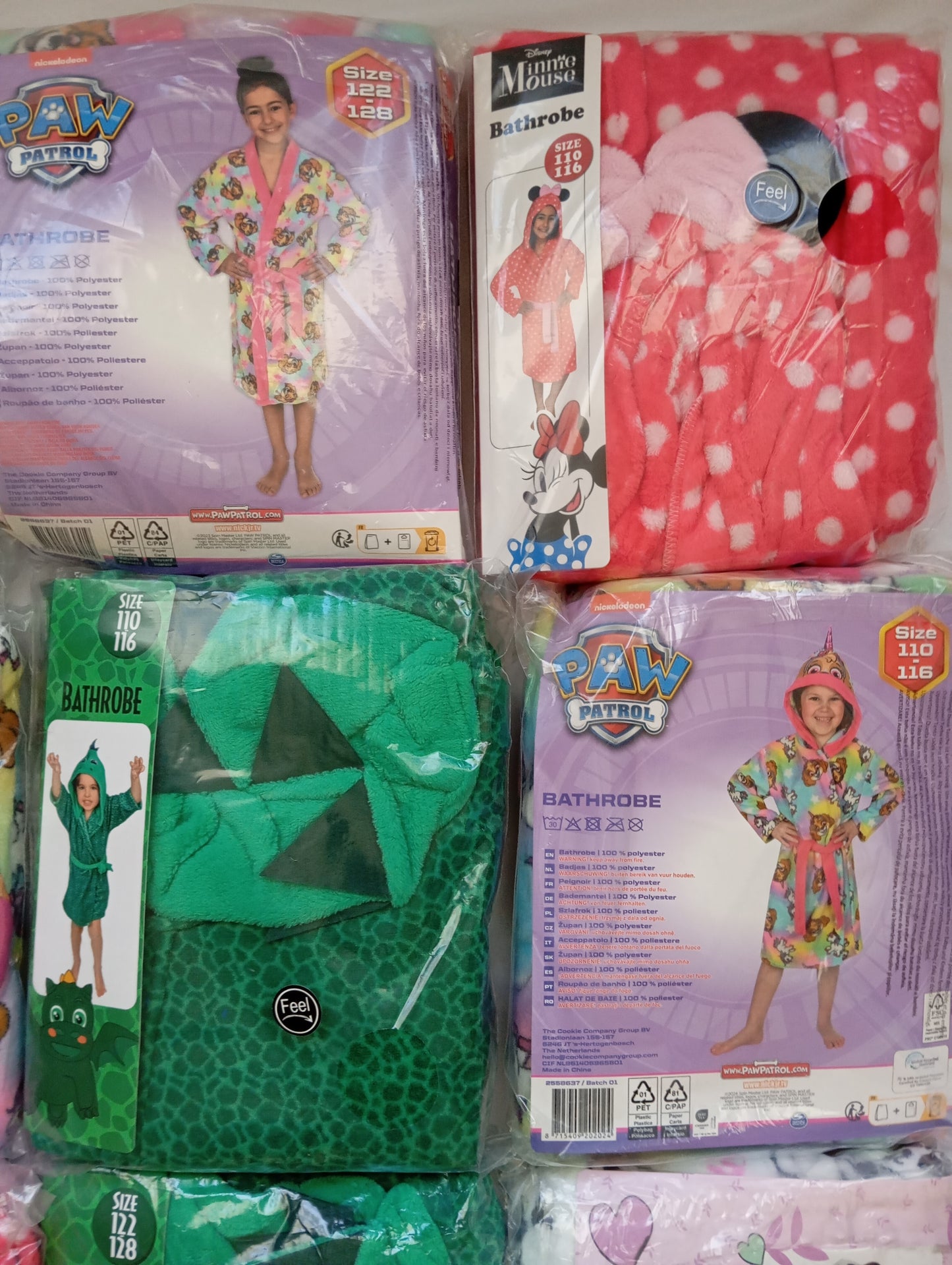 Lot 12 Peignoirs doux enfants Disney / Paw Patrol...