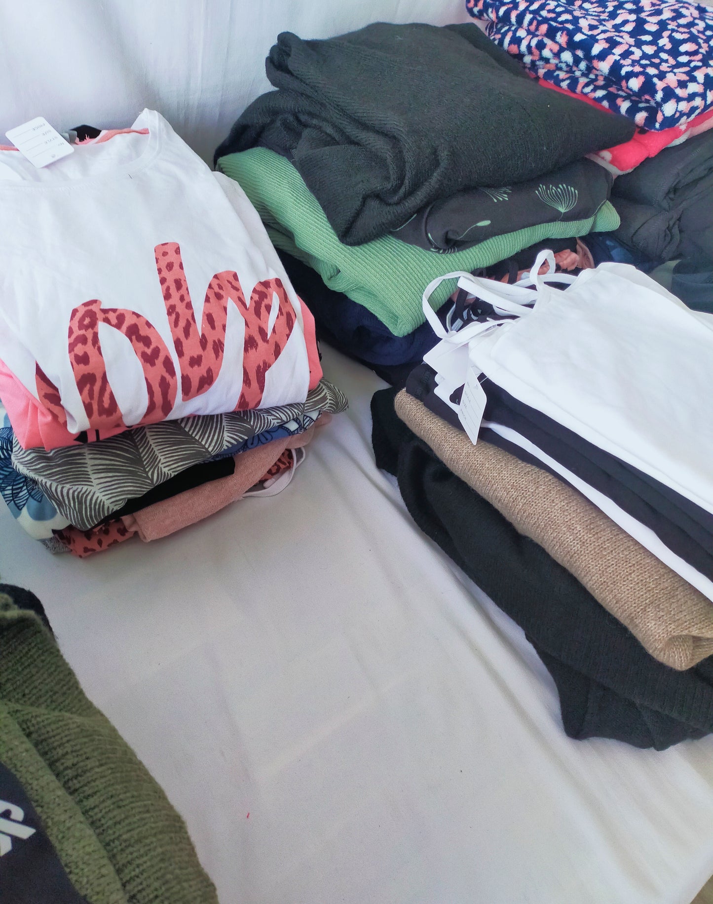 Lot de 69 Textiles adultes / Enfants