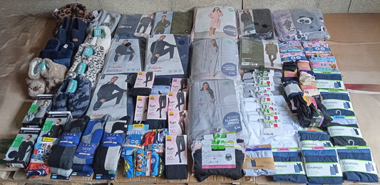 Lot de 72 Pieces Textiles homme / femme / enfant