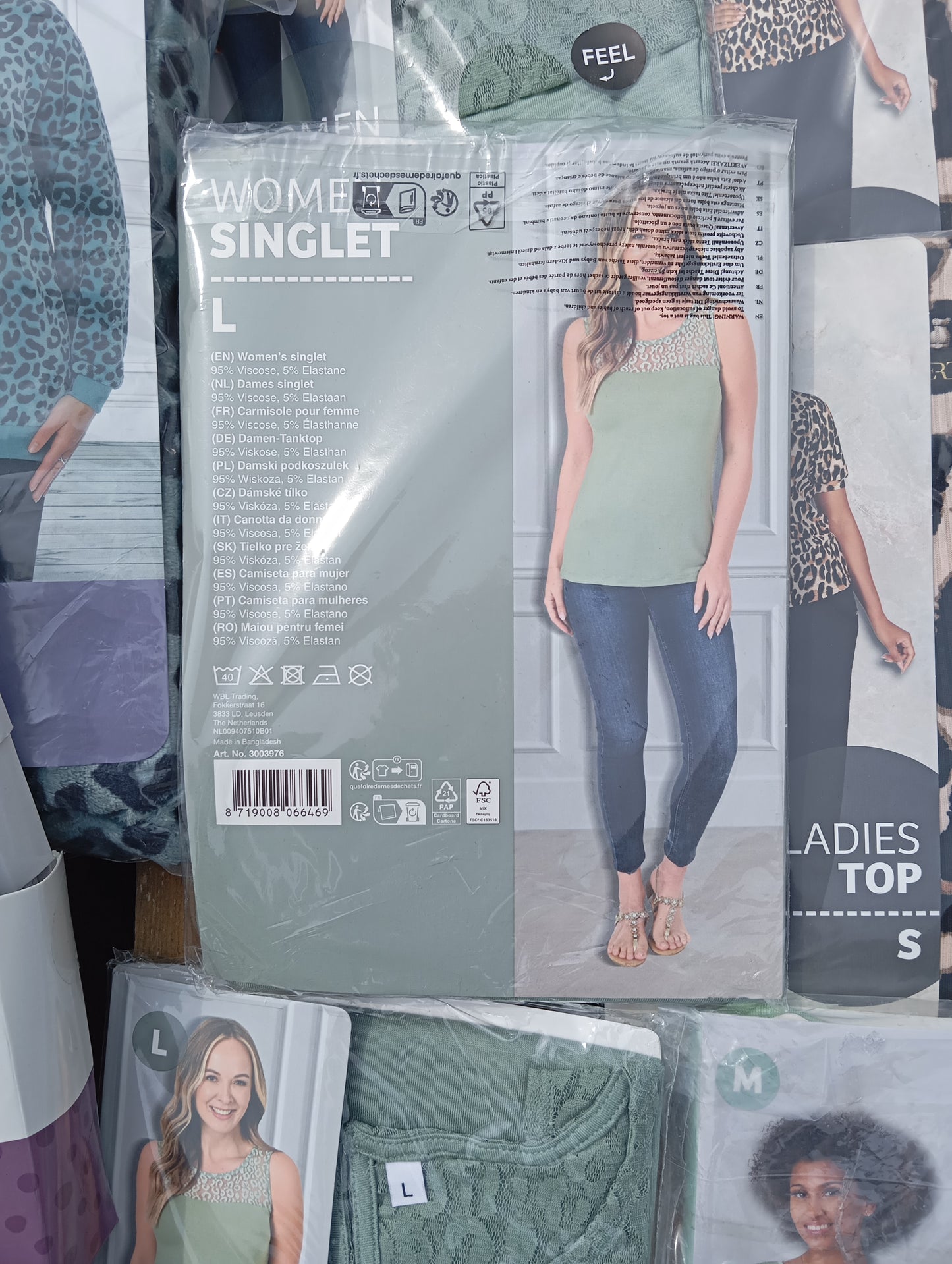 50 Vêtements Femme Listing en description