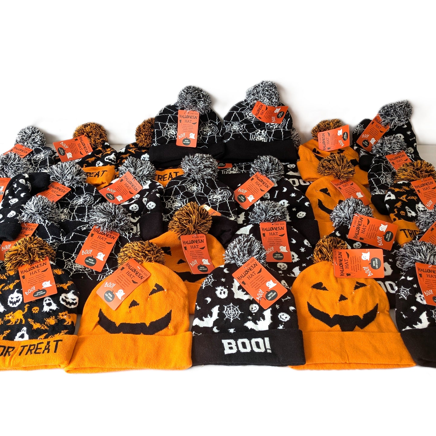 29 Bonnets épais lumineux à LED avec pompon Halloween T.U
