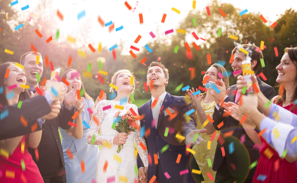 Lot de 15 Paquets de 3 canons a confetti multicolore ( 0.50 euro / le paquet de 3 canons )
