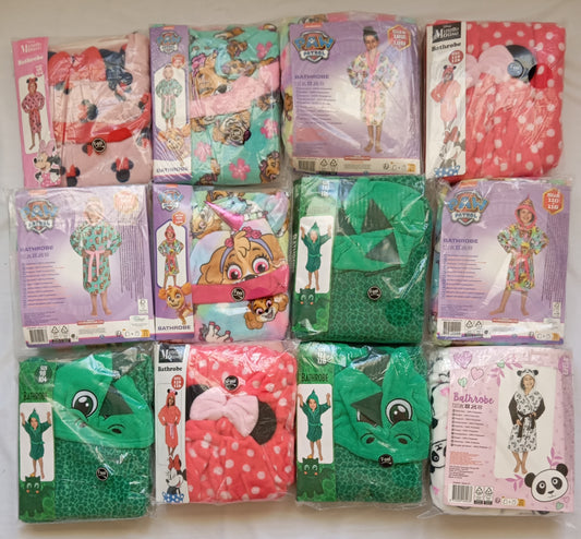 Lot 12 Peignoirs doux enfants Disney / Paw Patrol...