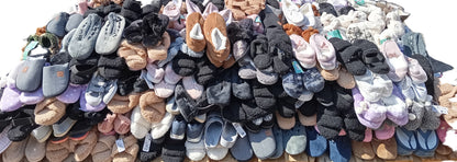 265 Paires de Chaussons et chaussures Homme / Femme / Enfant
