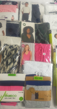Lot de 45 Vêtements / sous-vêtements / homme / femme / enfant Listing en description