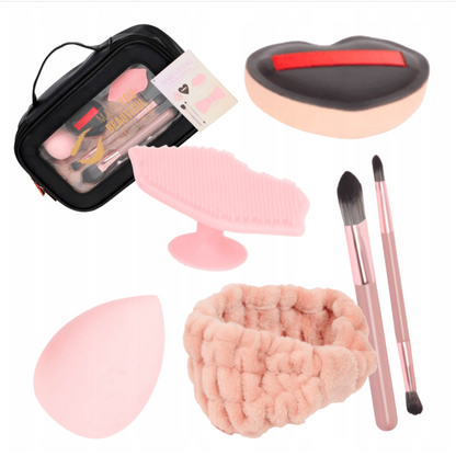 12 TROUSSES DE BEAUTÉ + ACCESSOIRES