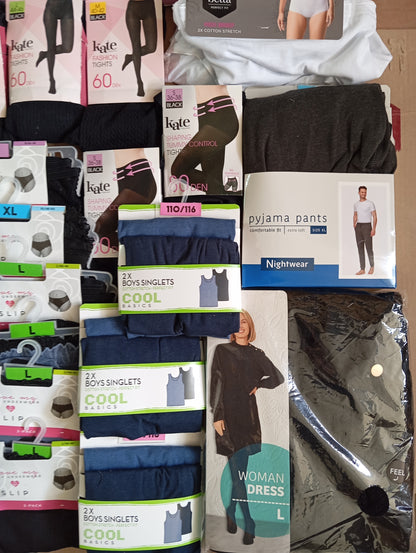 Lot de 90 Pieces Textiles homme / femme / enfant