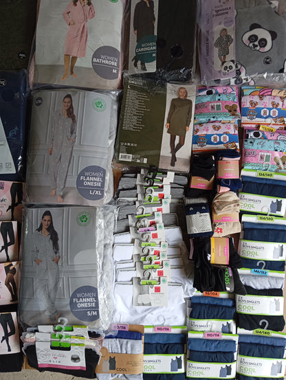 Lot de 72 Pieces Textiles homme / femme / enfant