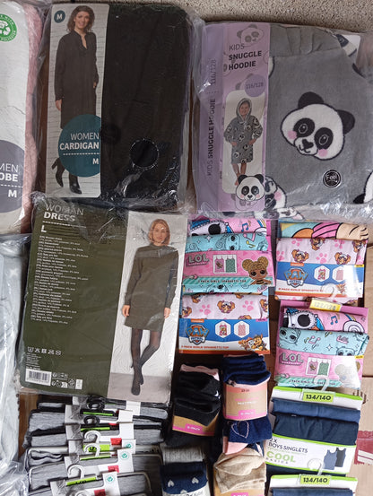 Lot de 72 Pieces Textiles homme / femme / enfant