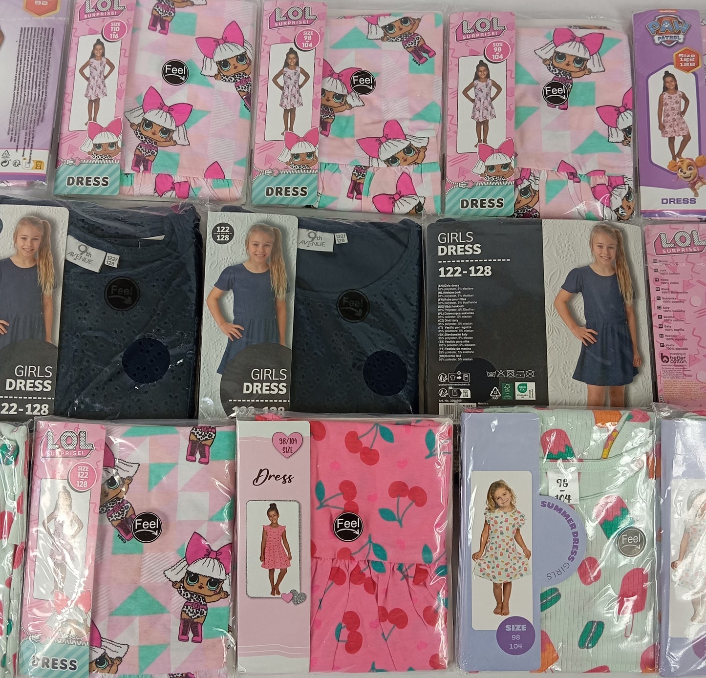 37 Robes Fille PAW PATROL / L.O.L SURPRISE