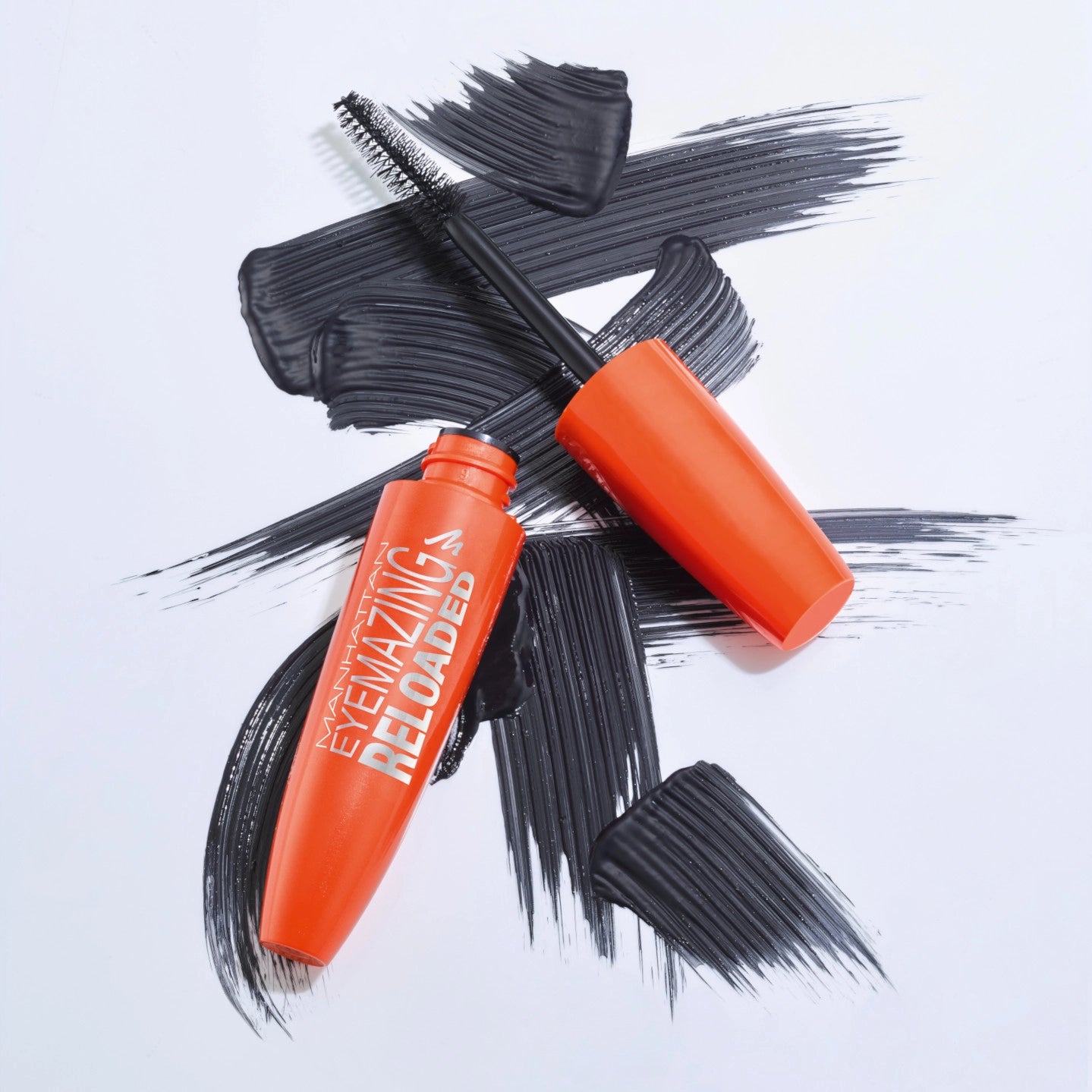 Mascara Eyemazing Reloaded 001 Black  Manhattan