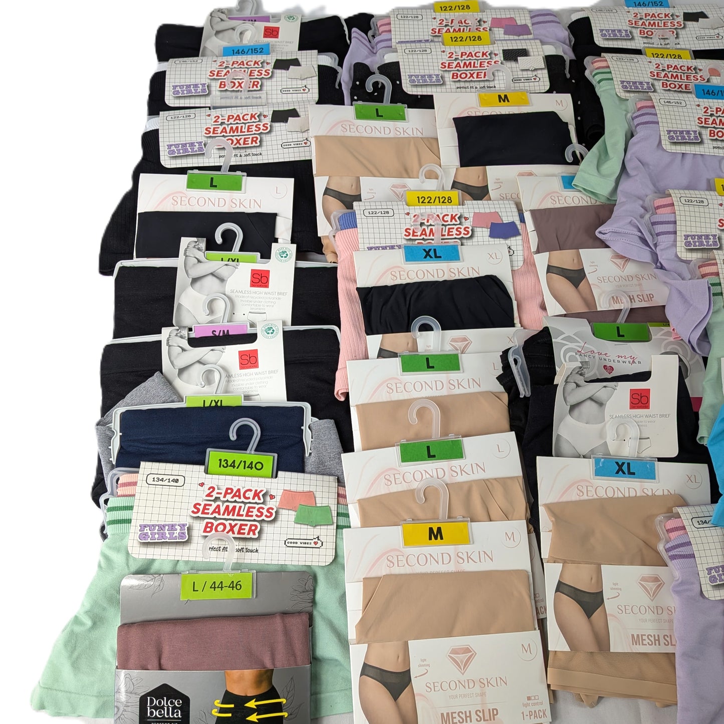 94 Sous-vêtements soit 63 Paquets Femme / Enfant