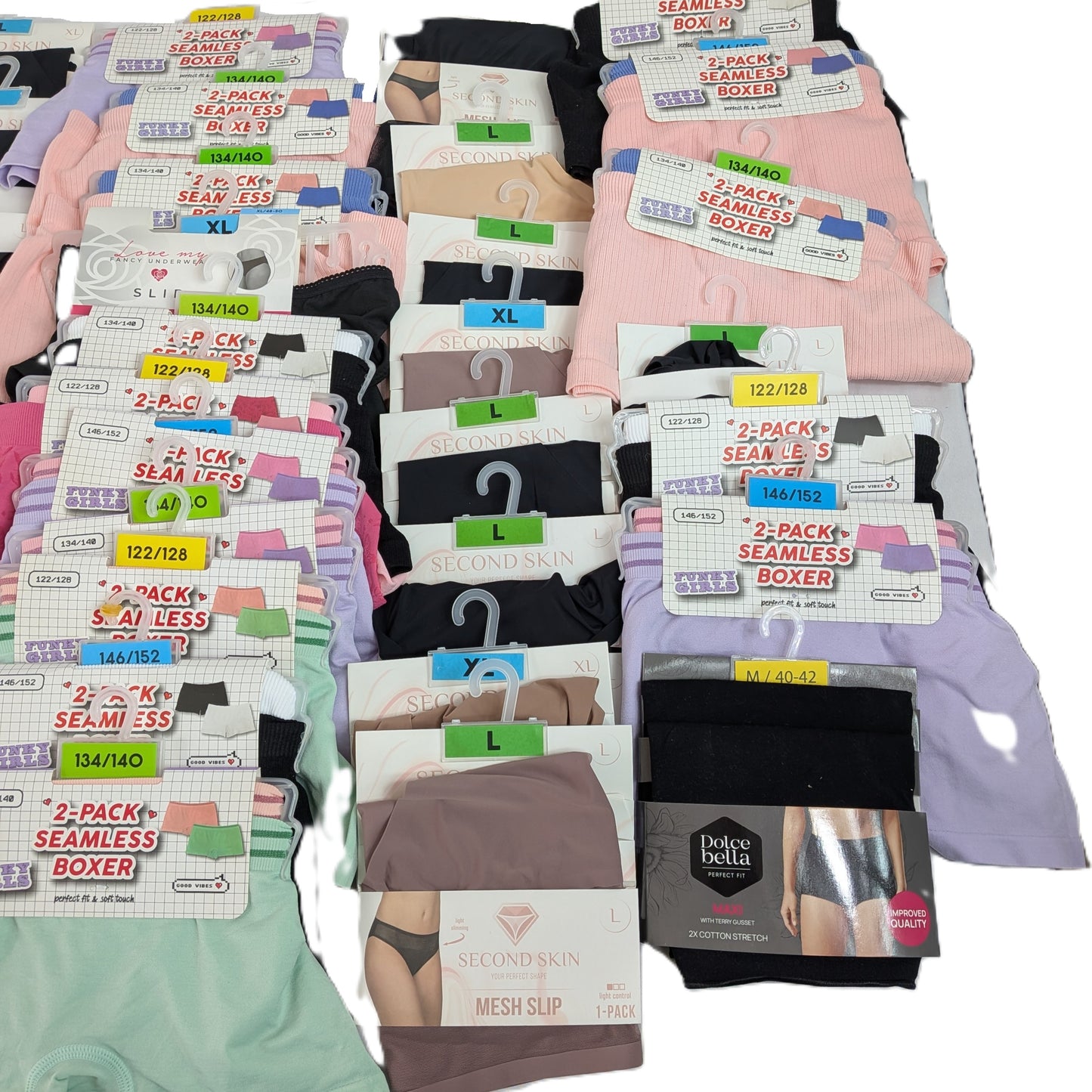 94 Sous-vêtements soit 63 Paquets Femme / Enfant