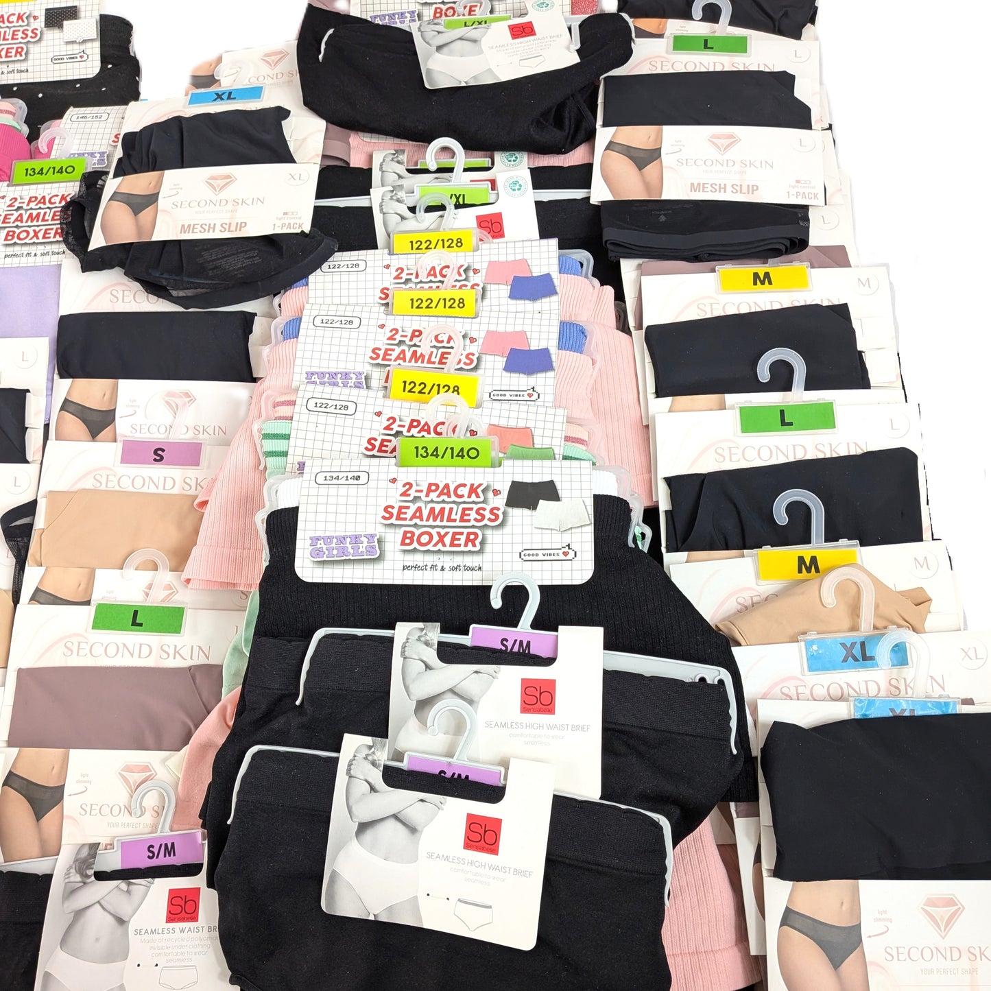 127 Sous-vêtements Soit 97 Paquets Femme Enfant