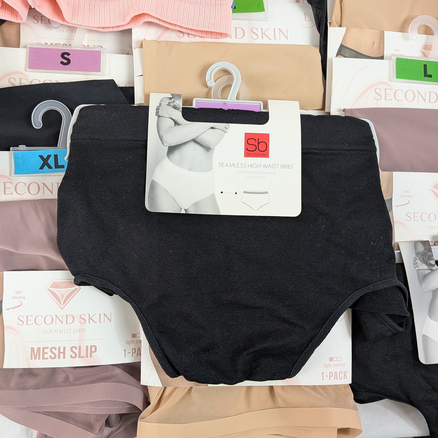 127 Sous-vêtements Soit 97 Paquets Femme Enfant