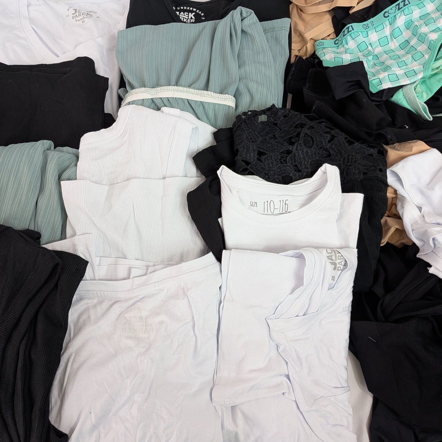 57 Vêtements SANS ETIQUETTE Femme / Homme Sous vêtement