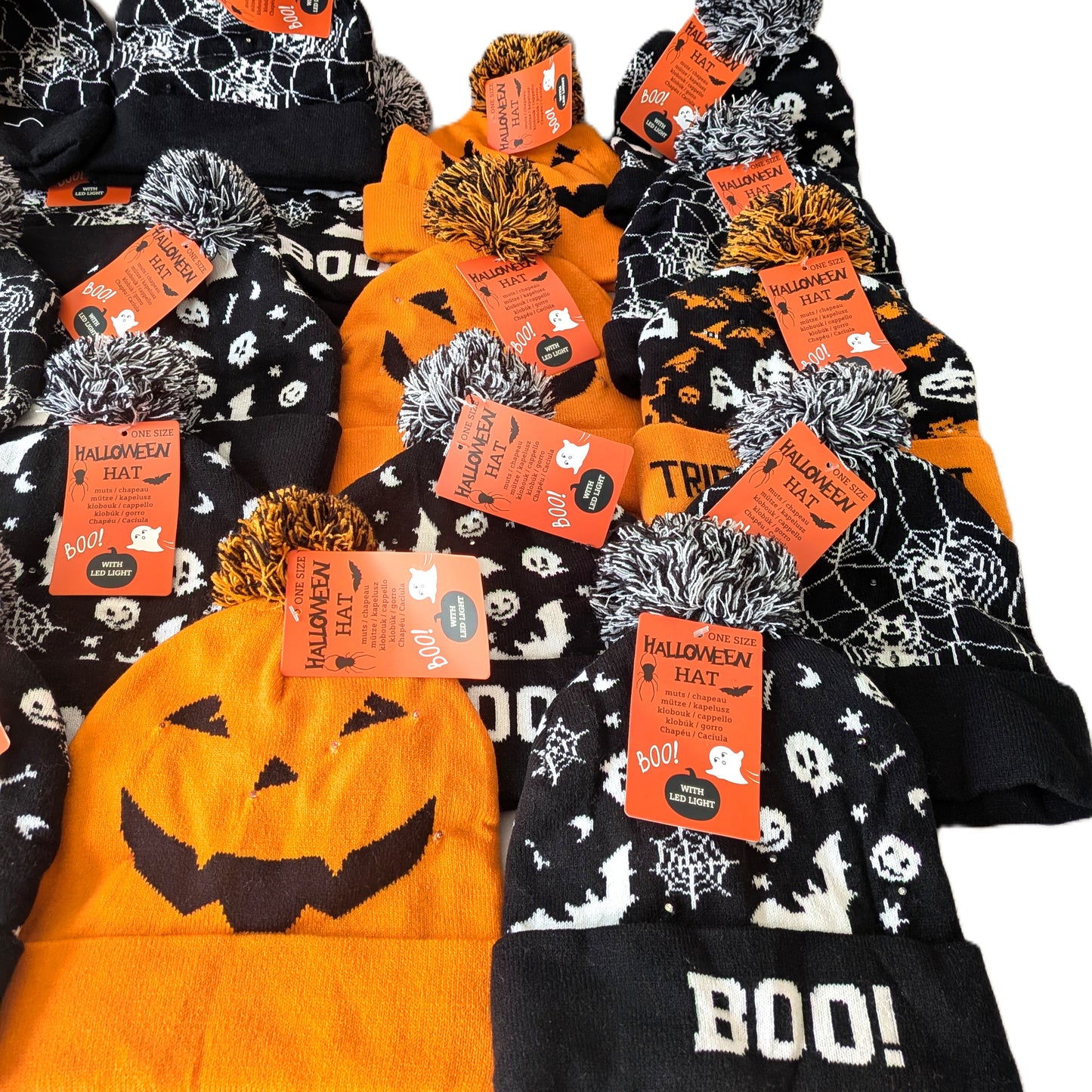 29 Bonnets épais lumineux à LED avec pompon Halloween  T.U