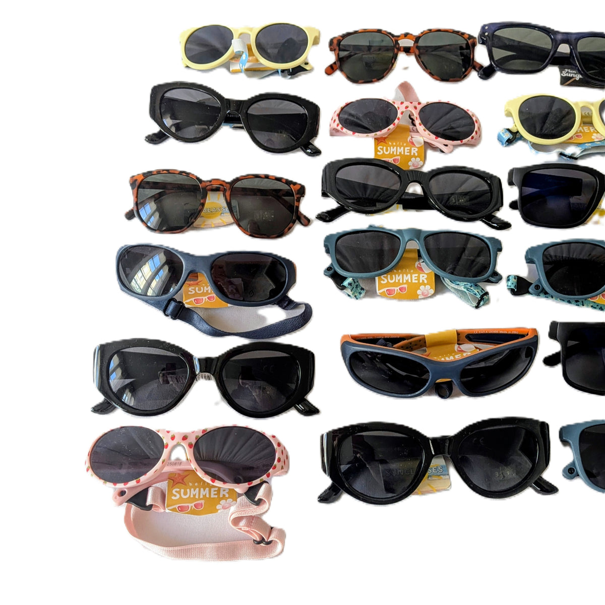 30 Paires de lunettes de Soleil enfant et adulte