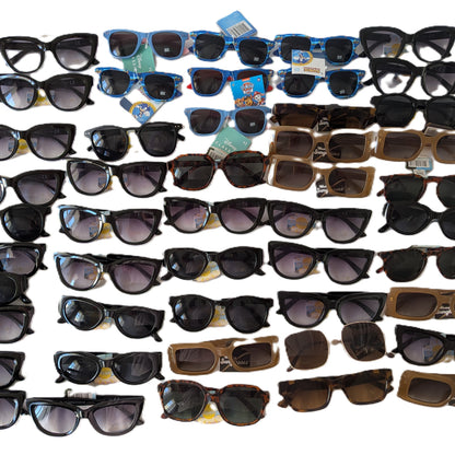 45 Paires de lunettes de Soleil enfant et adulte