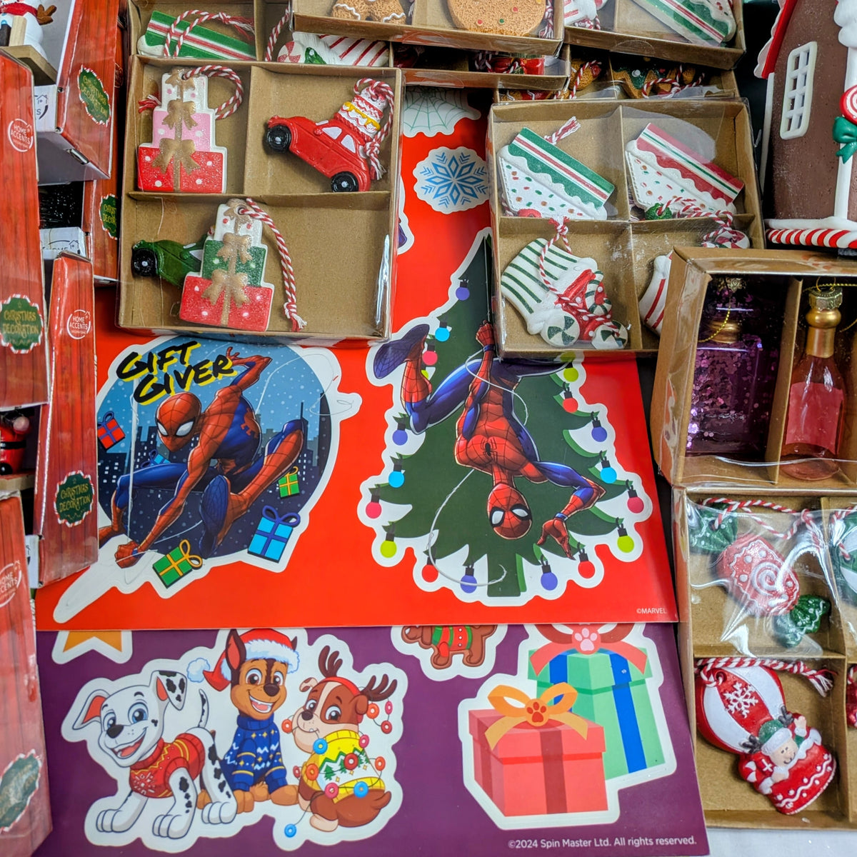 100 Pièces d’Articles de Fête de Noël à LED – Décorations Lumineuses Festives