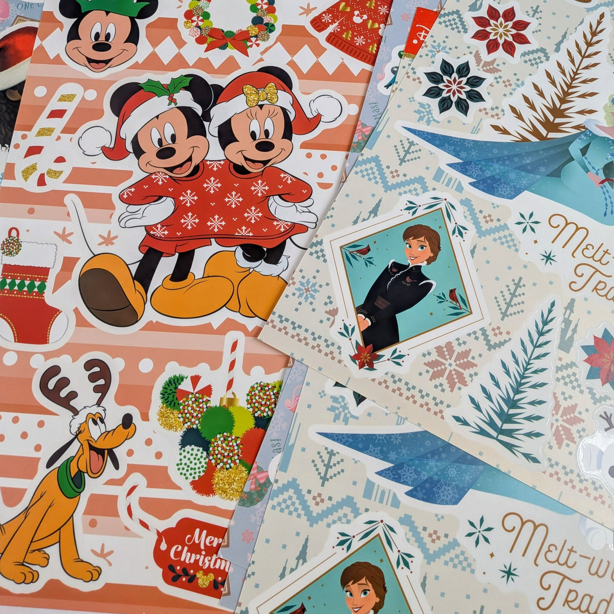 19 Planches de stickers de fenêtres de noël Disney