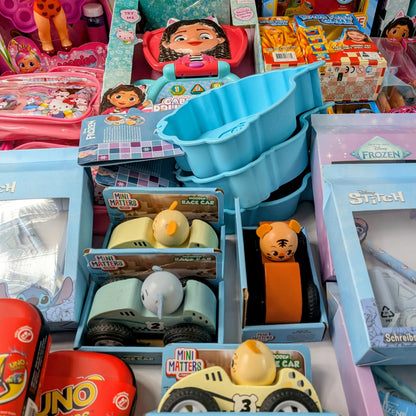60 Articles de jouets Enfant Disney - Stitch -Barbie...
