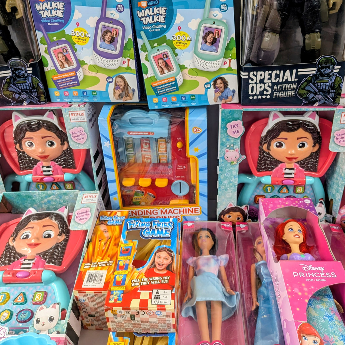 60 Articles de jouets Enfant Disney - Stitch -Barbie...
