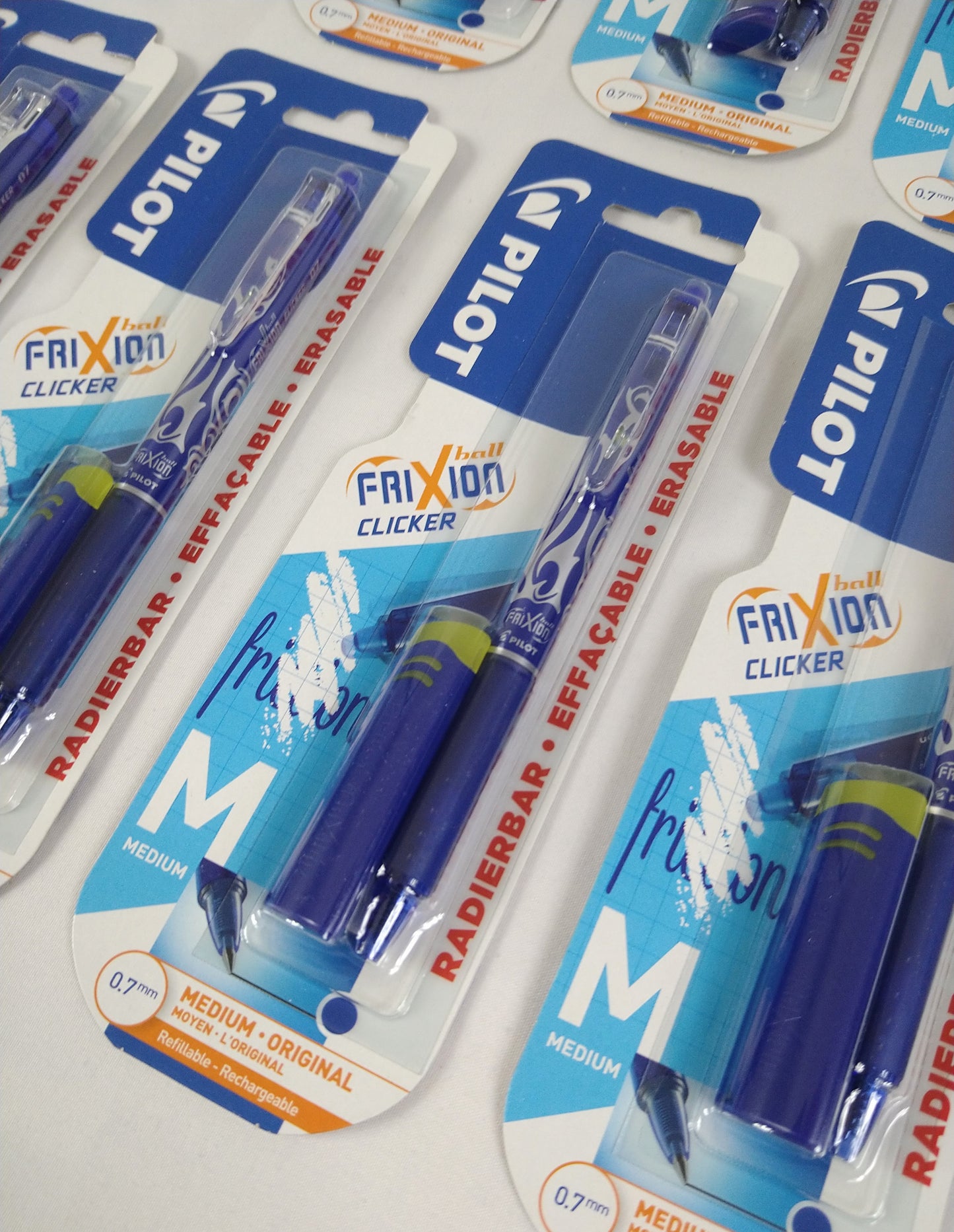 Lot de 16 Stylo effaçable Pilot Frixion Clicker ( 1.25 euro / pcs )