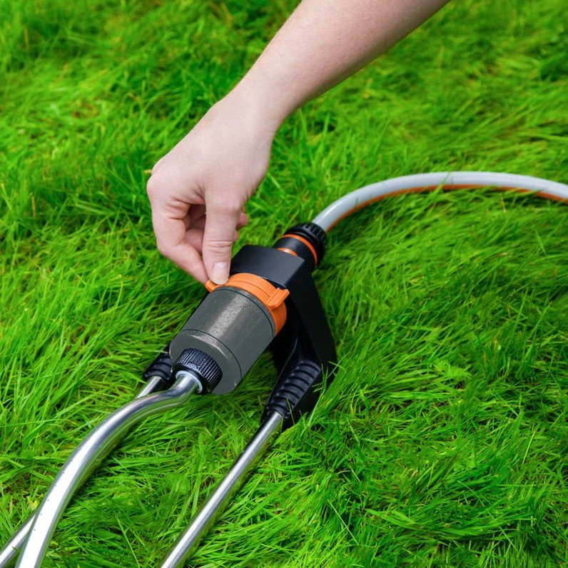 Arroseur oscillant Ferm  pour 90-236m² Orientable simple face ou double face Facile à raccorder.