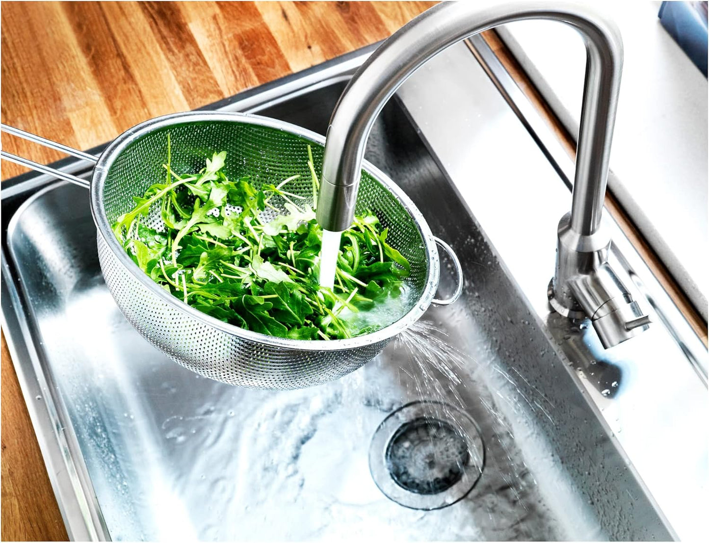 Passoire à Manche 20 cm – Pratique et Robuste en métal