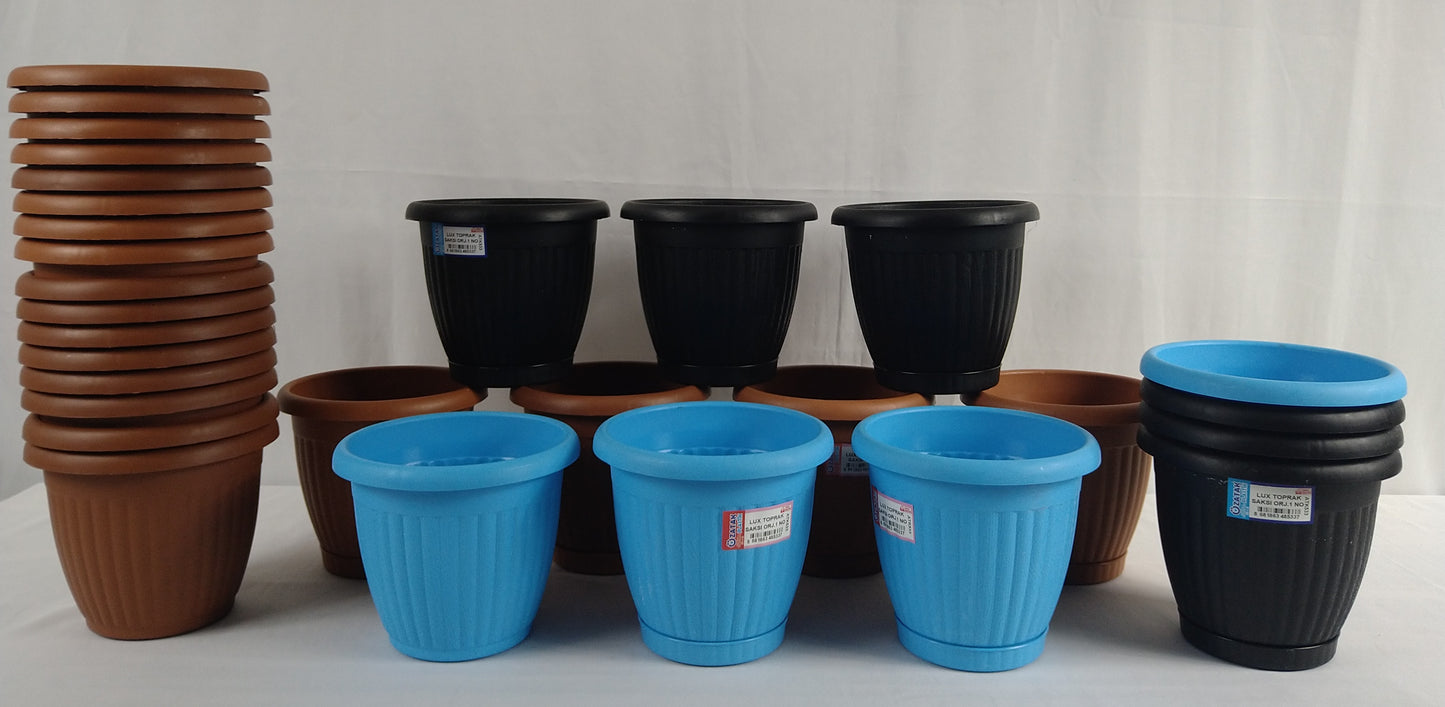 Lot de 30 pots de fleurs en plastique Dia 15 cm haut 14 cm ( 0.50 e /pcs )