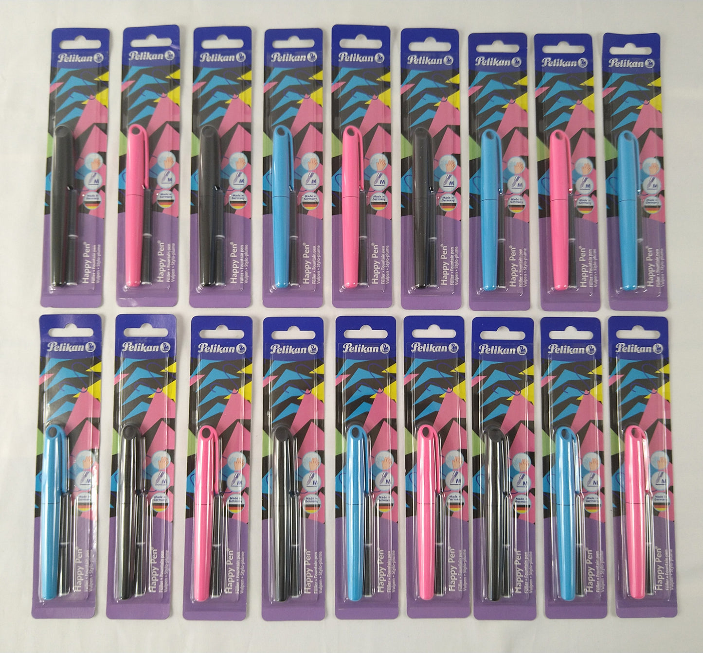 Lot de 18 stylos plume et leurs 2 recharges Pelikan ( 1.11 euro / pcs )